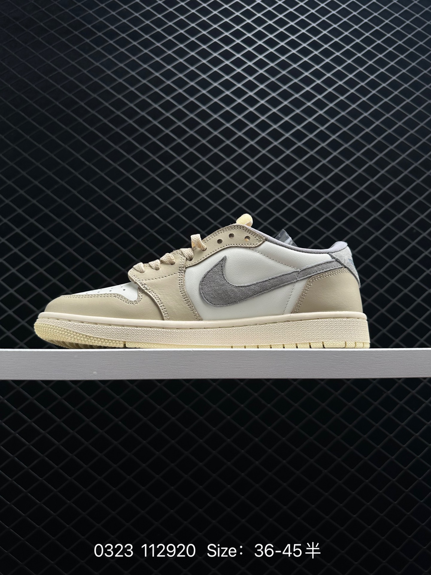 Off-White x  Air Jordan 1 Low OG